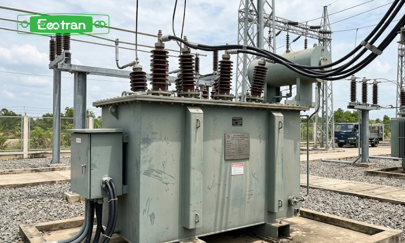 Máy biến áp 3 pha